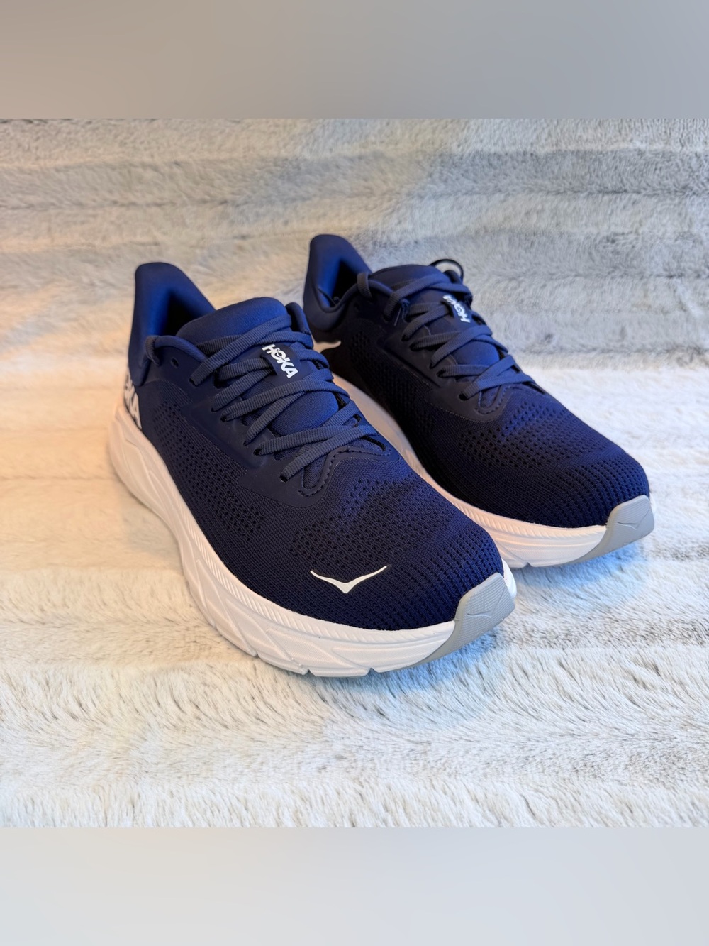 Hoka Arahi 7 *new without box*